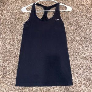 Nike M workout top w/built in bra